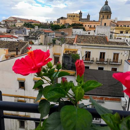 Apartment Papyri Palermo Esterno foto
