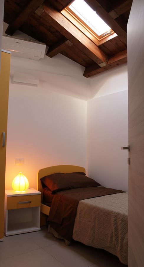 Apartment Papyri Palermo Esterno foto